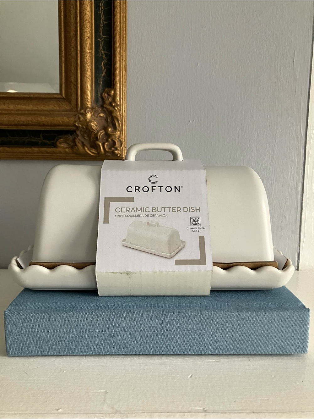 NWT Crofton White Ceramic Butter Dish with Scalloped Edges